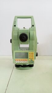 thanh-ly-may-toan-dac-leica-tcrm1103plus